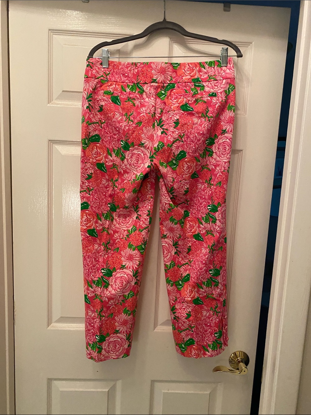 Lilly Pulitzer Pink Floral Cropped Pull-On Pants - Picture 5 of 11